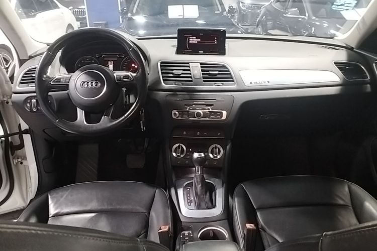 Audi Q3 2015 #10 Audi Q3 2015 car image #10
