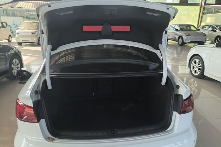 Audi A3 2021 immagine di auto #19