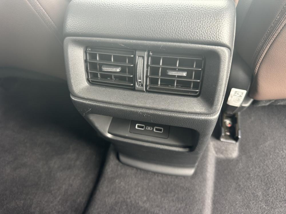 Honda CR-V 2023 car image #9