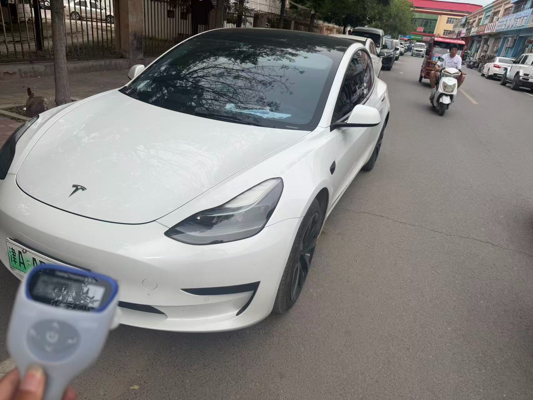 Tesla Model 3 2021 immagine di auto 