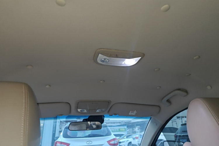 GEELY Emgrand 2016 #18 GEELY Emgrand 2016 car image #18
