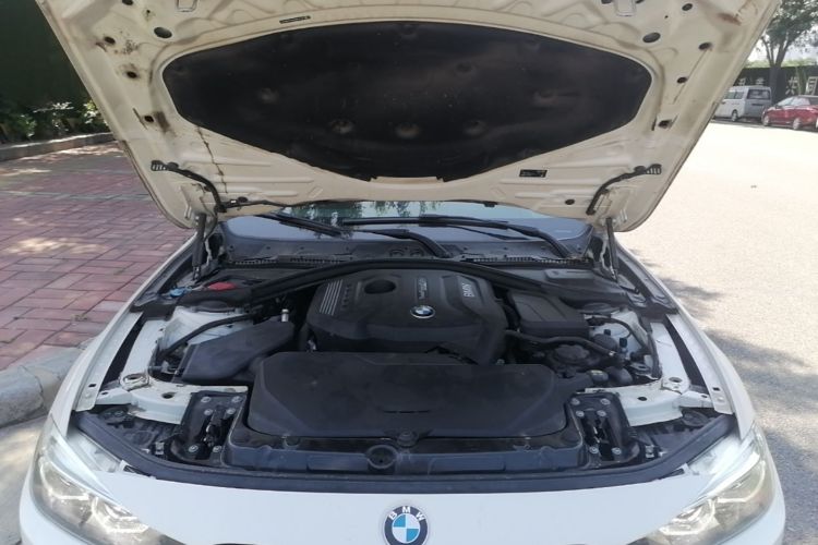 BMW 3 Series 2018 #20 BMW 3 Series 2018 car image #20