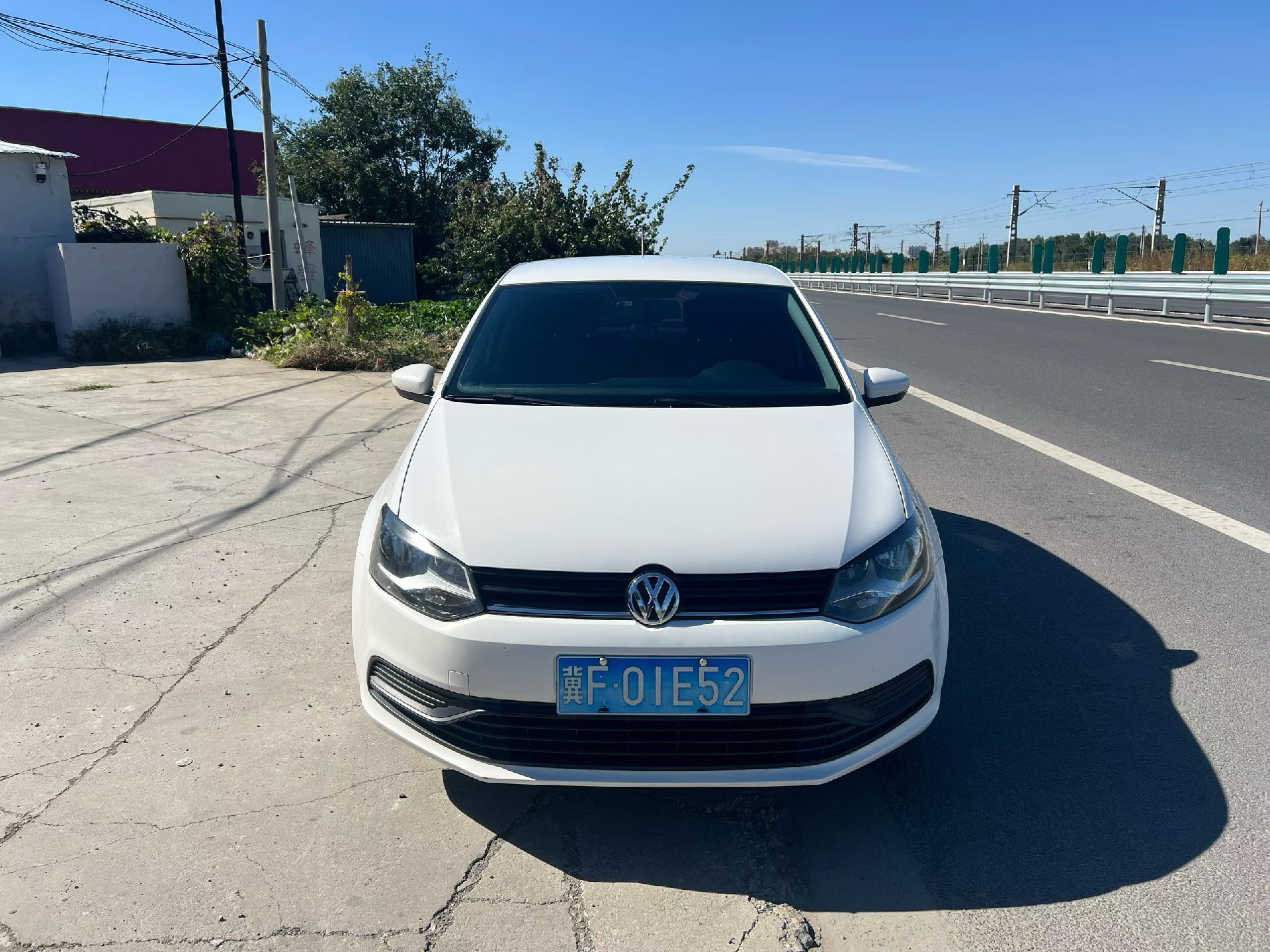 Volkswagen Polo 2016 car image #2