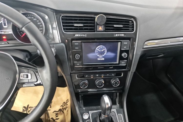 Volkswagen Golf 2018 #13 Volkswagen Golf 2018 car image #13