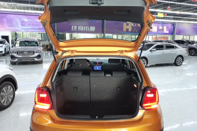 Volkswagen Polo 2016 #19 Volkswagen Polo 2016 car image #19