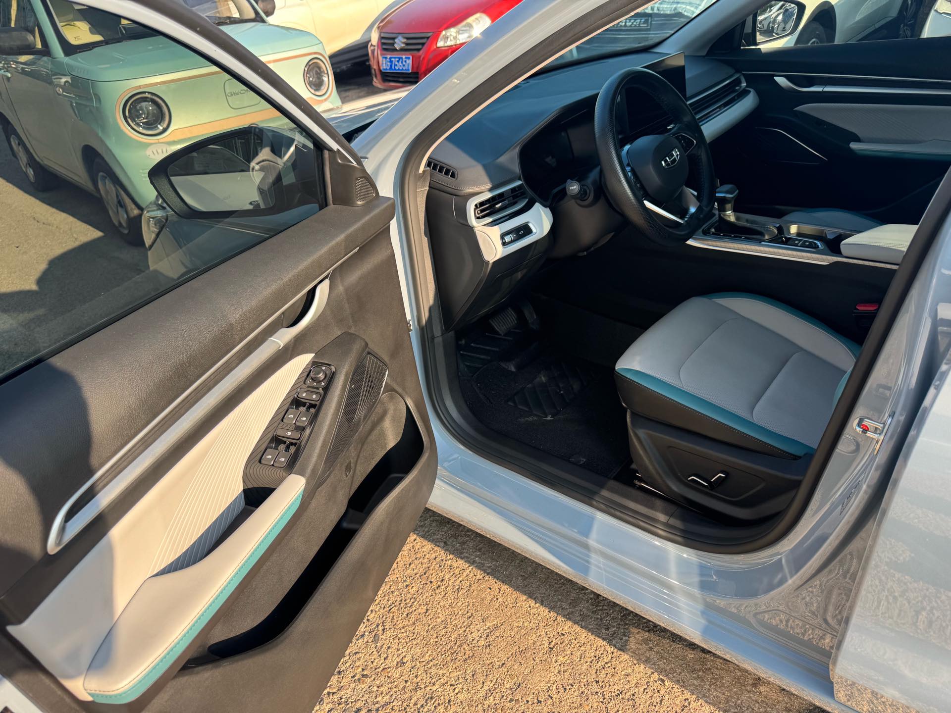 GEELY Emgrand 2023 car image #7