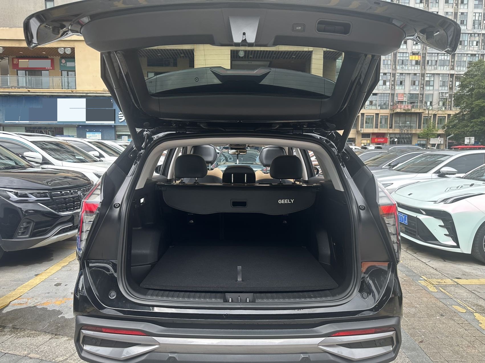 GEELY Boyue L 2023 car image #8