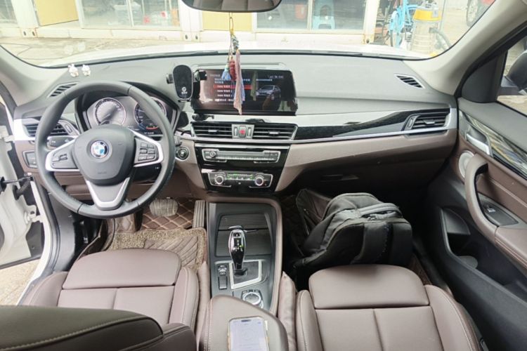 BMW X1 2021 car image #10