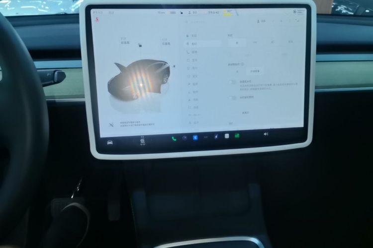 Tesla Model Y 2023 #17 Tesla Model Y 2023 car image #17