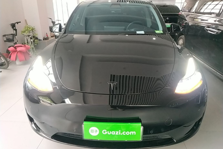 Tesla Model Y 2022 #3 Tesla Model Y 2022 car image #3