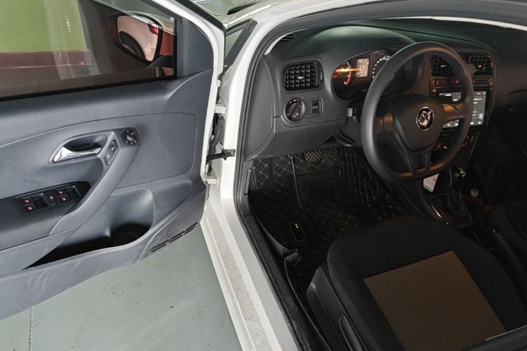 Volkswagen Polo 2019 #16 Volkswagen Polo 2019 car image #16