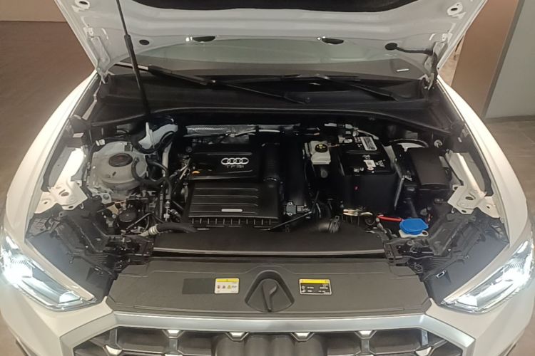 Audi Q3 2022 #20 Audi Q3 2022 car image #20