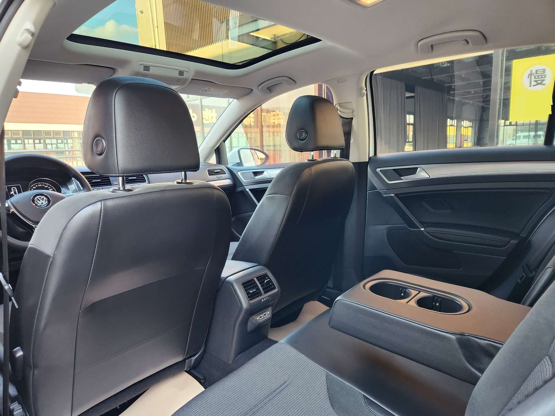 2020 #16 2020 car image #16