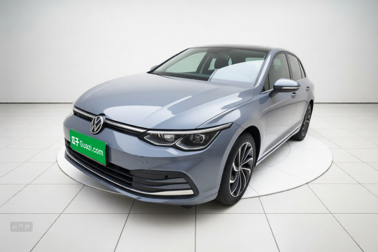Volkswagen Golf 2022 car image #2