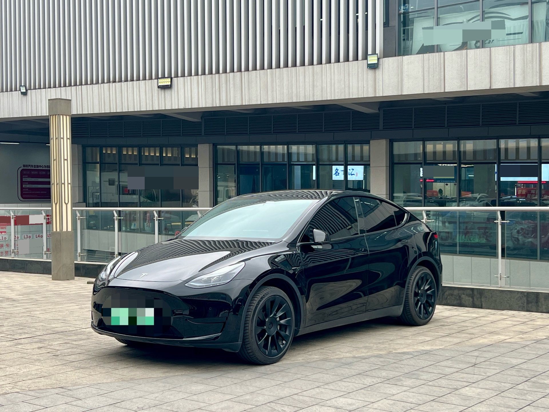 Tesla Model Y 2023 Tesla Model Y 2023 car image