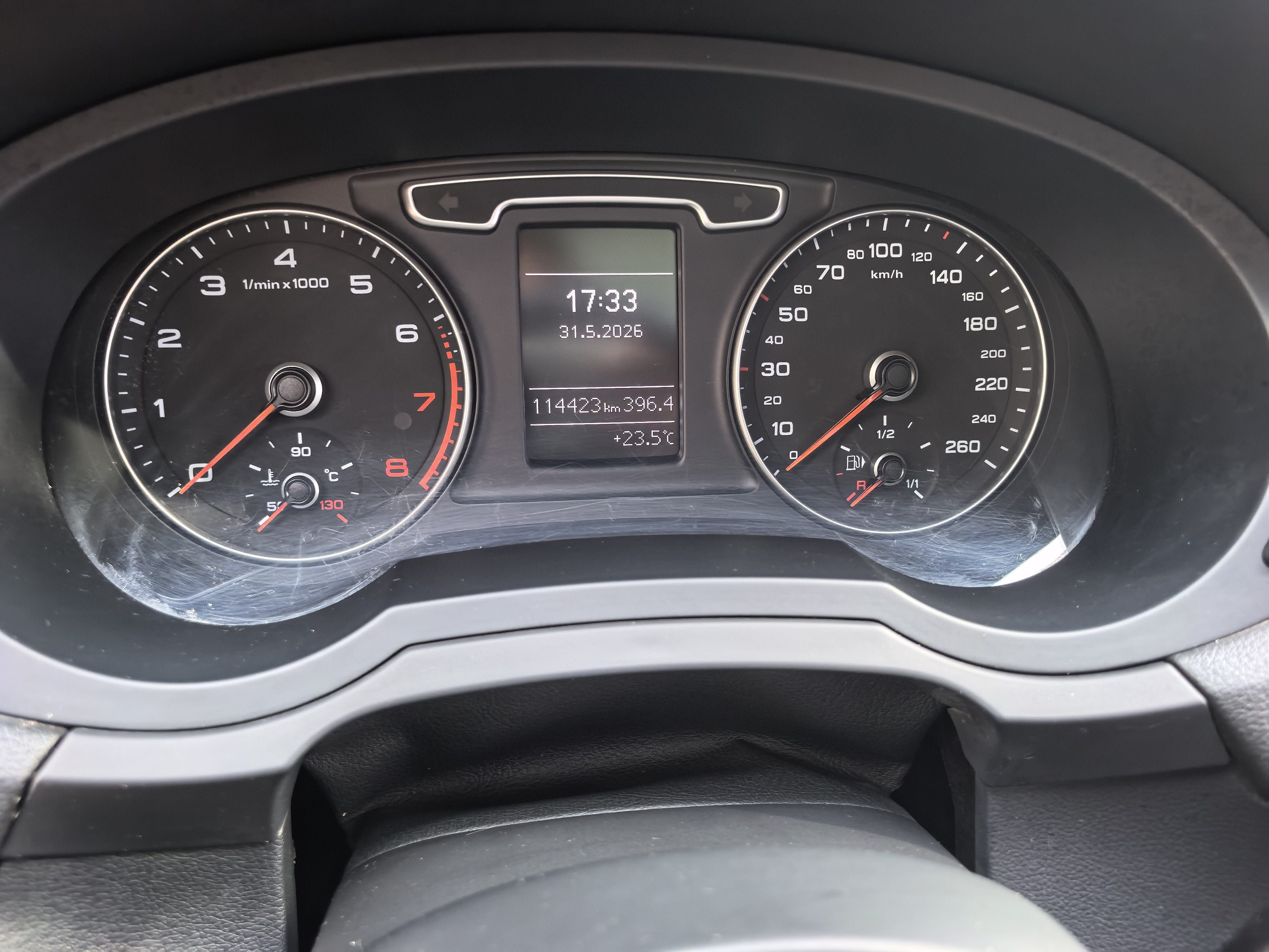 Audi Q3 2014 car image #5