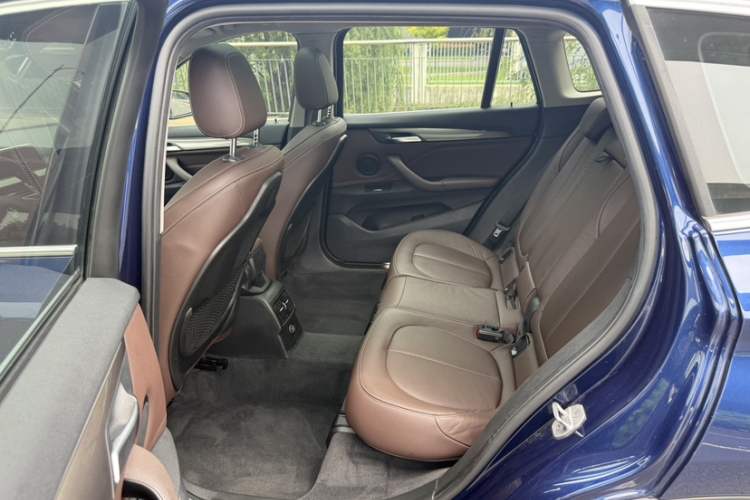 BMW X1 2018 #22 BMW X1 2018 car image #22