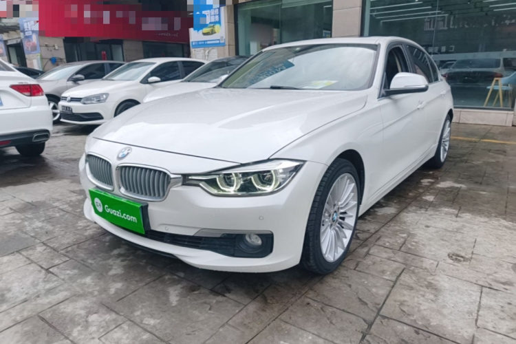 BMW 3 Series 2018 car image #2