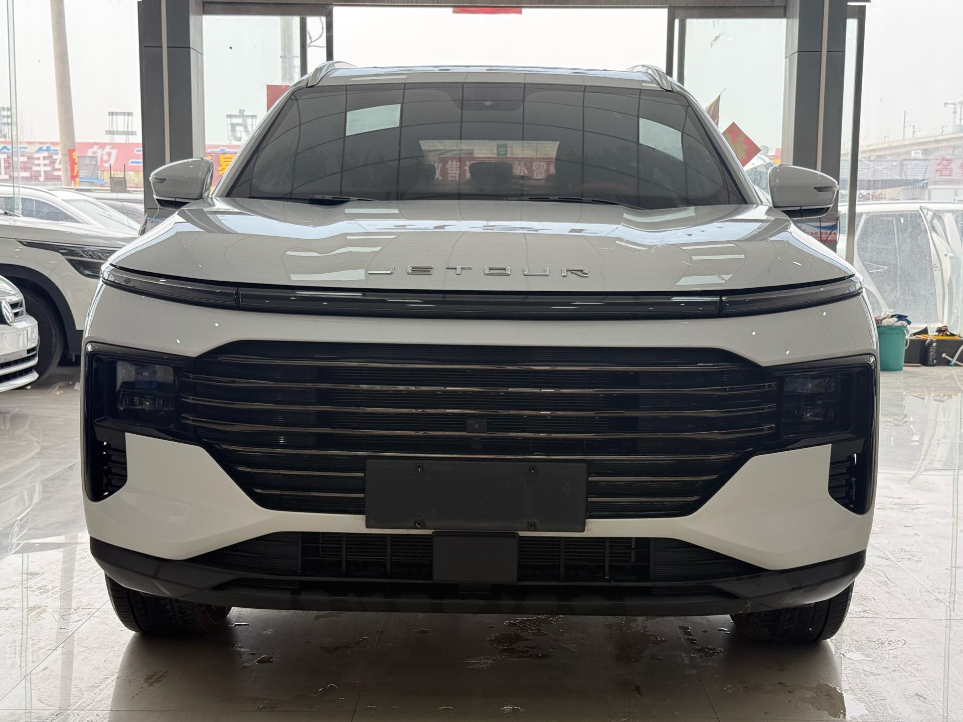 Jetour X70 PLUS 2024 car image #2