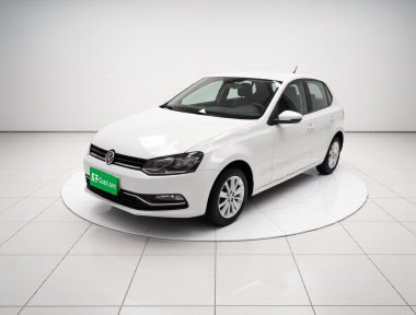 Volkswagen Polo 2015 car image 