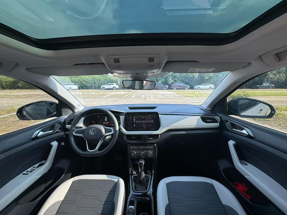 Volkswagen Tharu 2025 car image #6