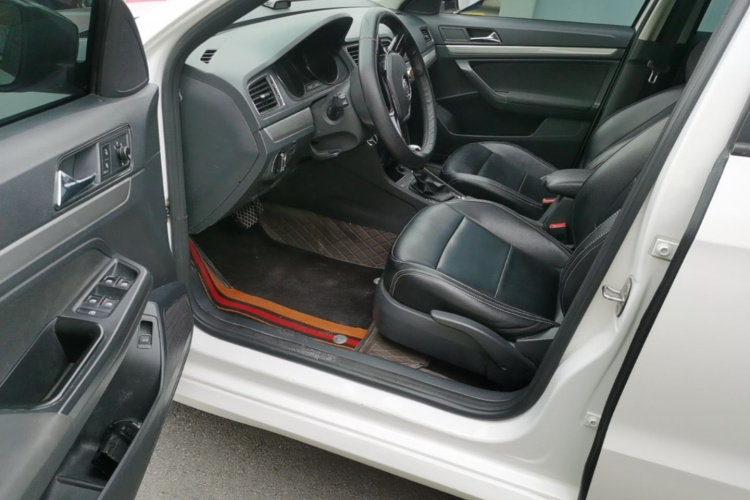 Volkswagen Lavida 2018 car image #15