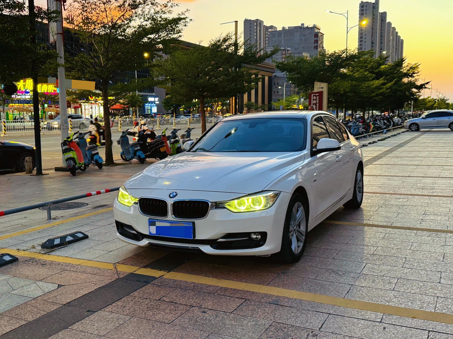 BMW 3 Series (Imported) 2012 BMW 3 Series (Imported) 2012 immagine di auto