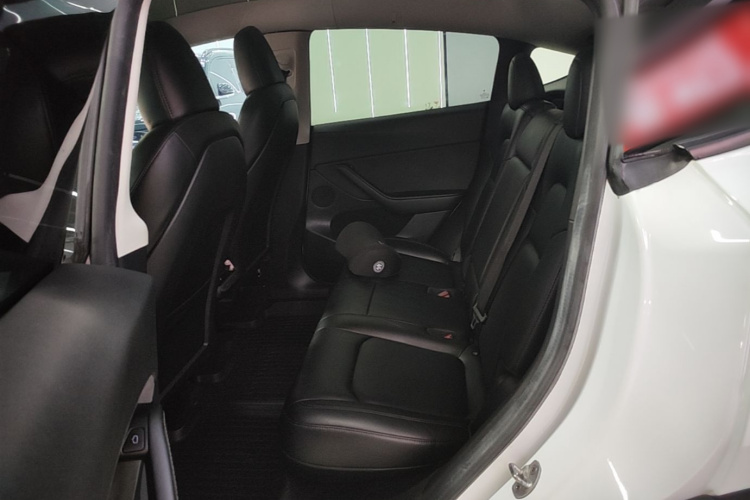 Tesla Model Y 2022 #17 Tesla Model Y 2022 car image #17