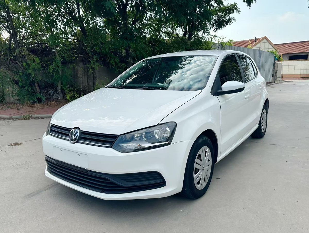 Volkswagen Polo 2018 car image 