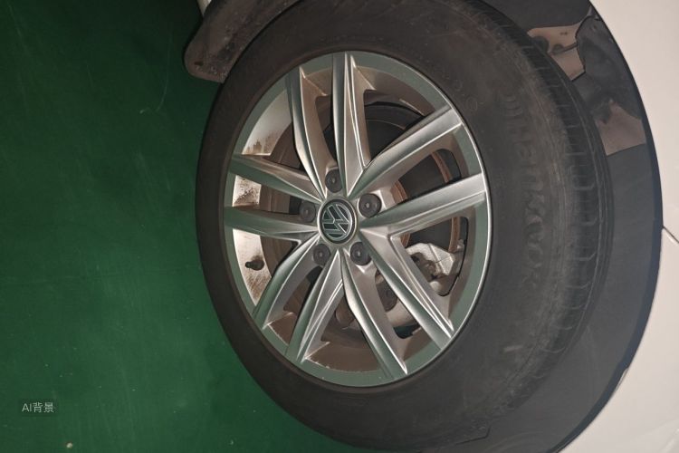 Volkswagen Golf 2019 car image #9