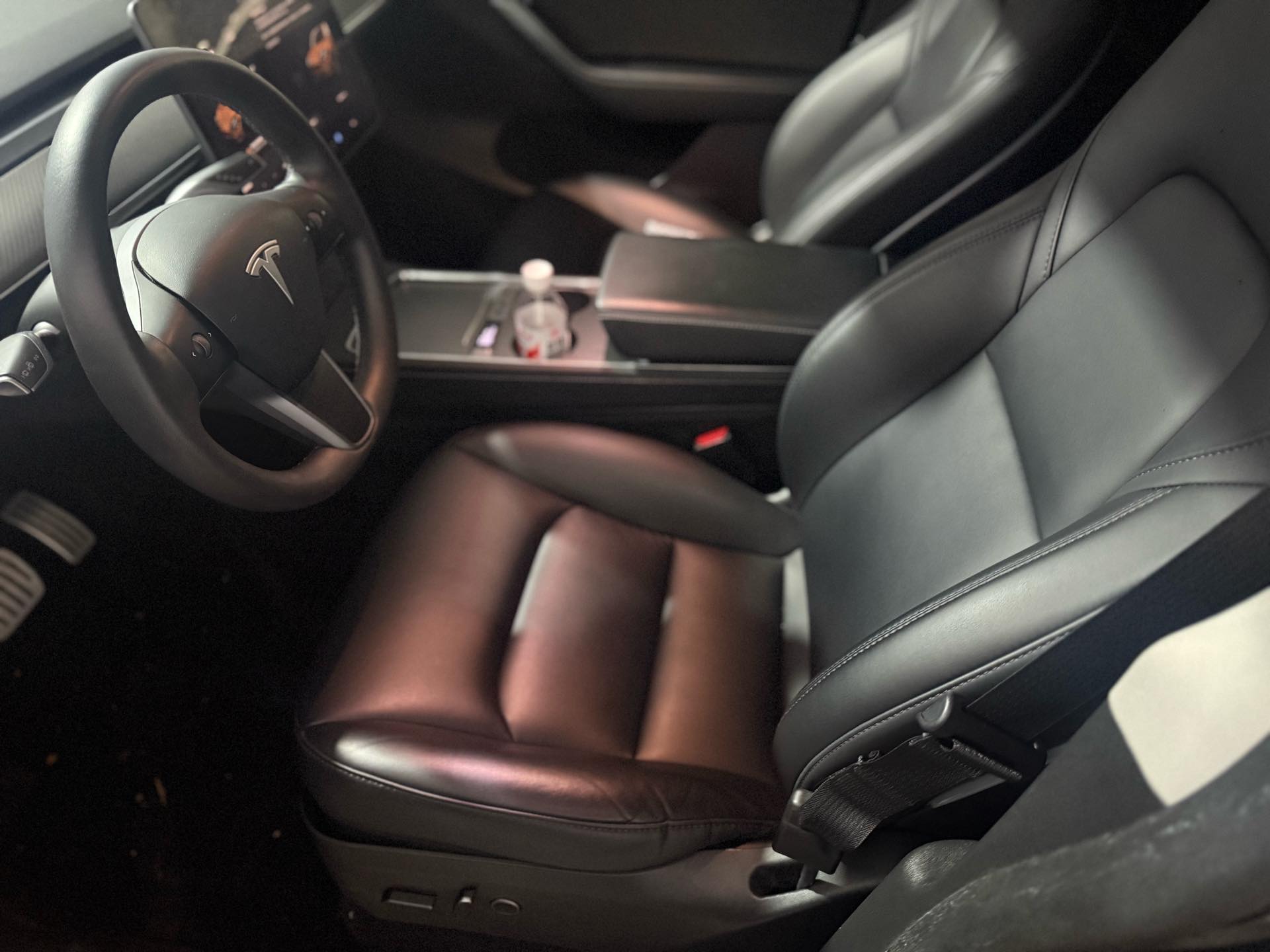 Tesla Model Y 2023 #4 Tesla Model Y 2023 immagine di auto #4