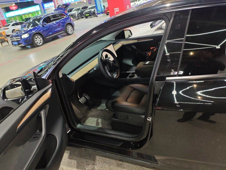 Tesla Model Y 2021 #4 Tesla Model Y 2021 car image #4