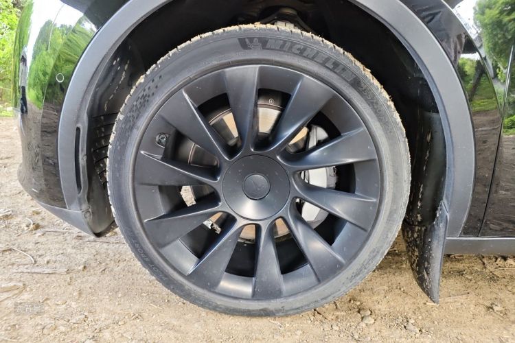 Tesla Model Y 2022 #9 Tesla Model Y 2022 immagine di auto #9