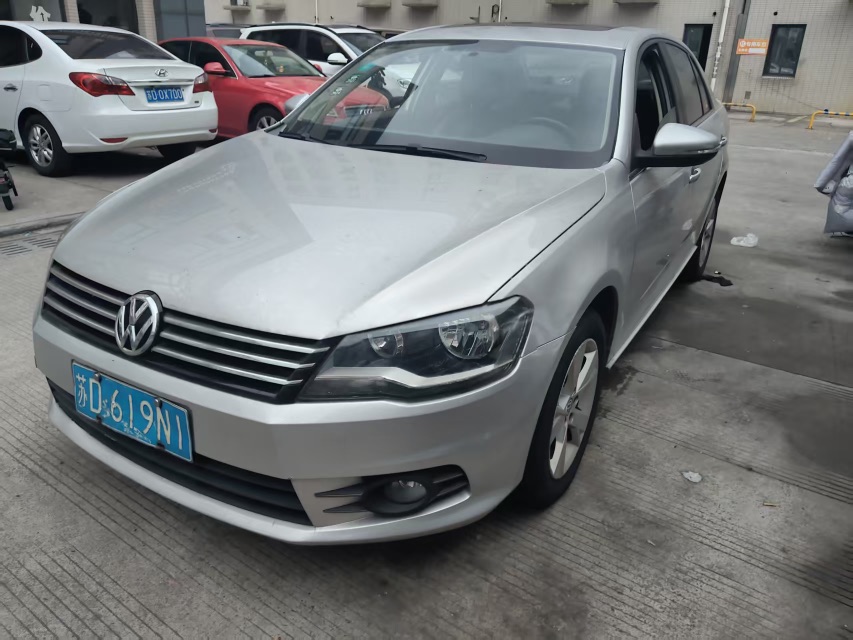 Volkswagen Bora 2013 Volkswagen Bora 2013 immagine di auto