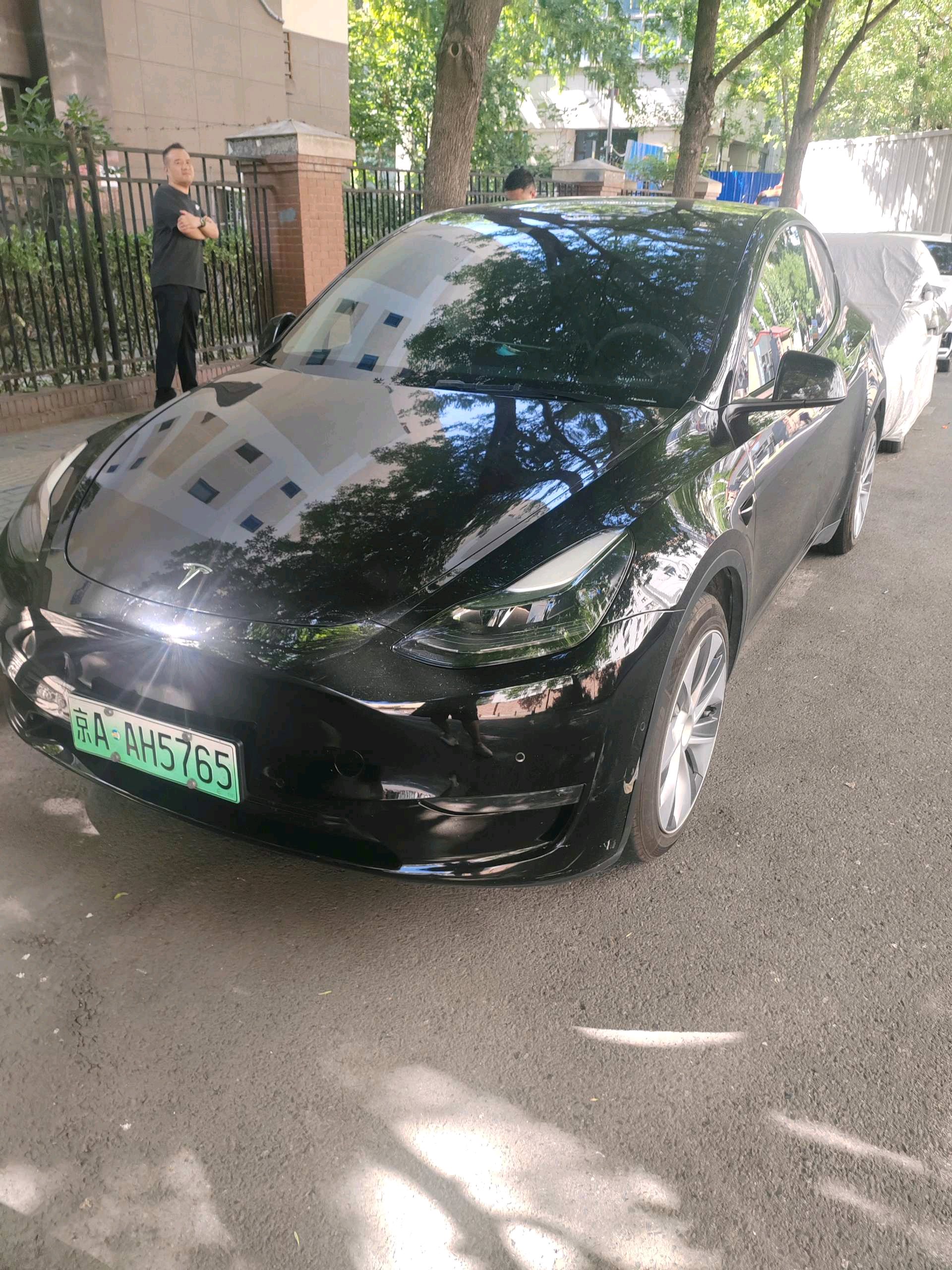 Tesla Model Y 2022 Tesla Model Y 2022 car image