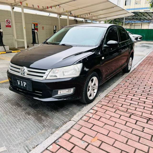 Volkswagen Santana 2014 car image 