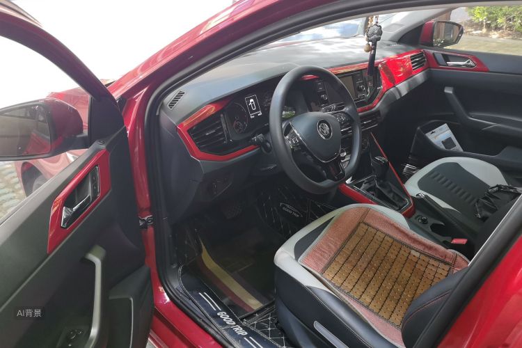 Volkswagen Polo 2021 car image #18