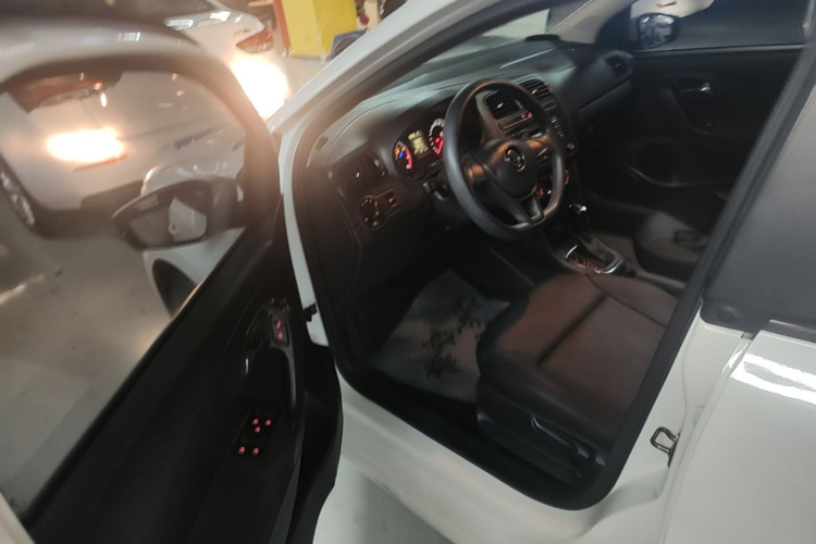 Volkswagen Polo 2017 #12 Volkswagen Polo 2017 car image #12