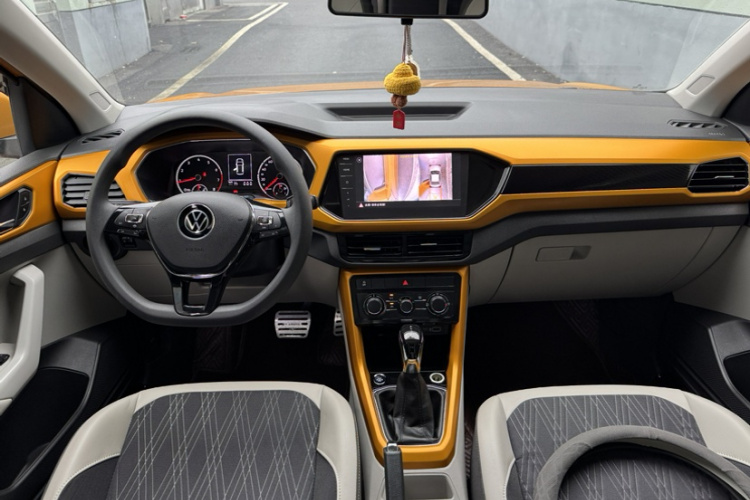 Volkswagen T-Cross 2021 car image #9