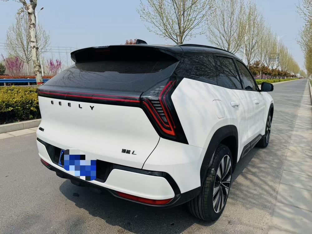 GEELY Boyue L 2025 car image #6