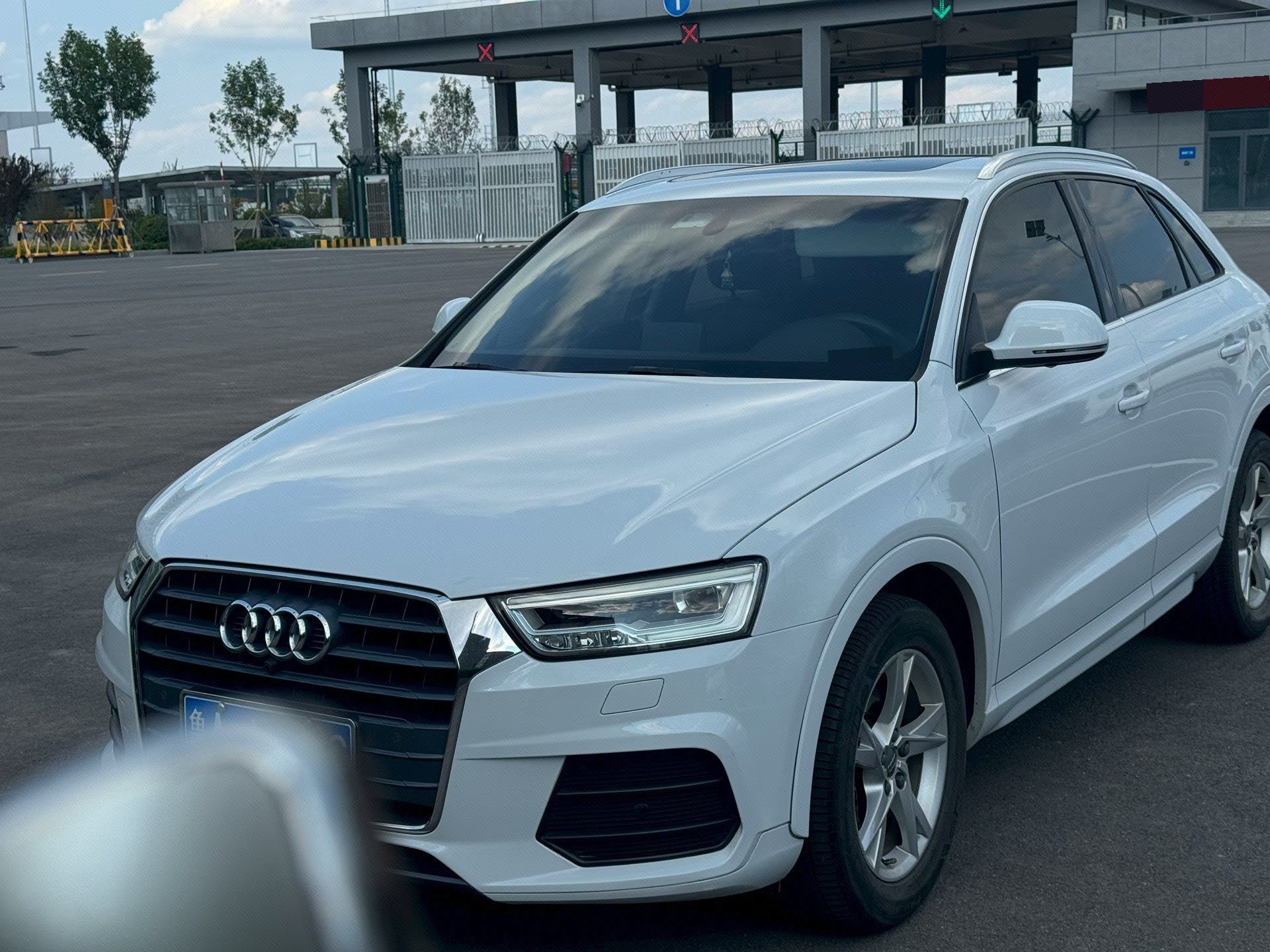2018 2018 car image