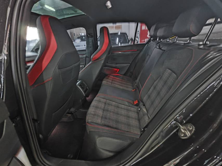 Volkswagen GolfGTI 2022 car image #4