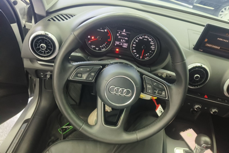 Audi A3 2018 image de voiture #19