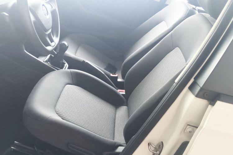 Volkswagen Santana 2017 #19 Volkswagen Santana 2017 car image #19