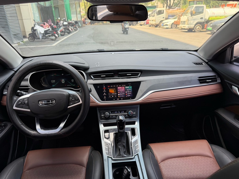 GEELY Emgrand 2021 car image #4