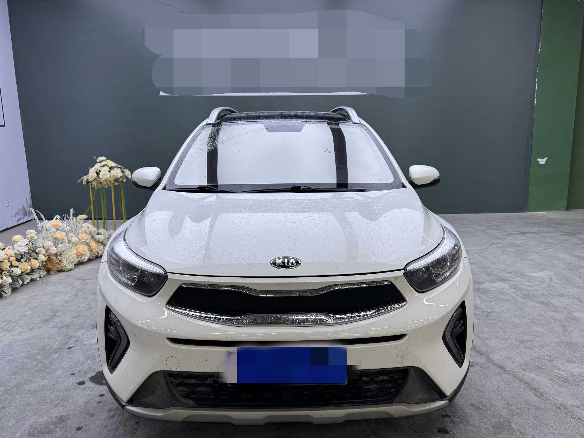 Kia KX1 2020 car image #2