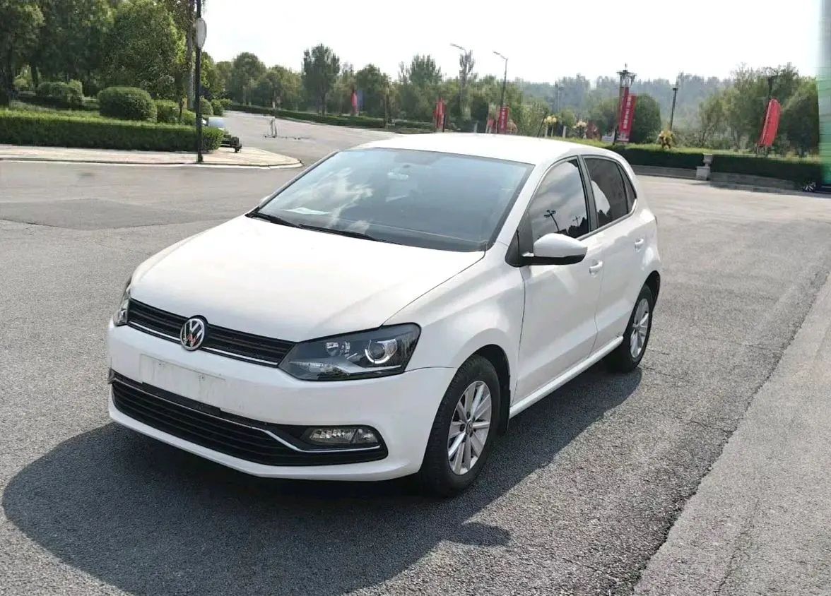 Volkswagen Polo 2018 car image 