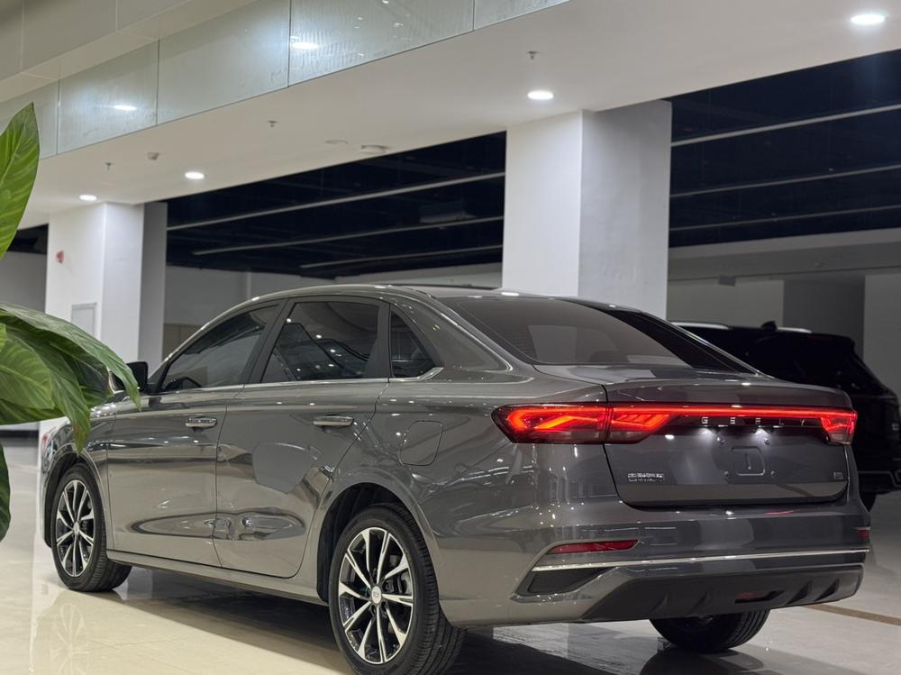 GEELY Emgrand 2025 car image #3