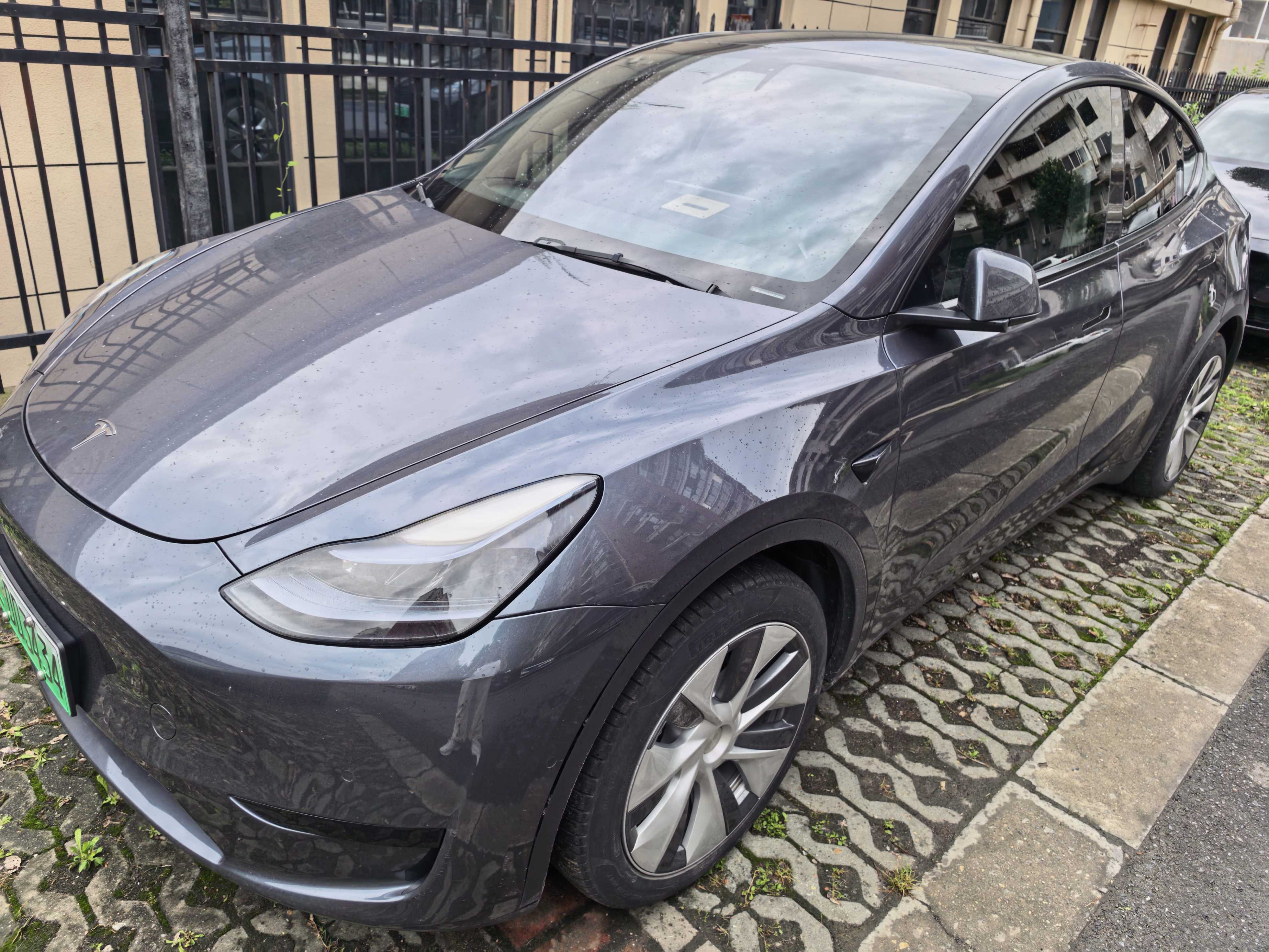 Tesla Model Y 2023 Tesla Model Y 2023 car image