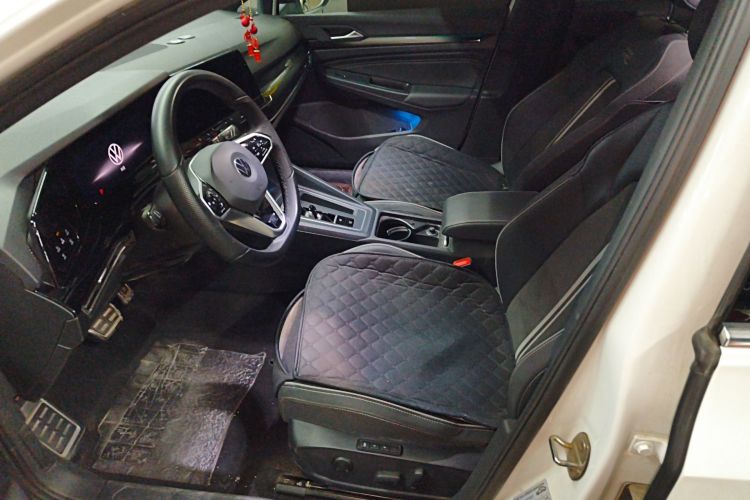 Volkswagen Golf 2022 immagine di auto #15